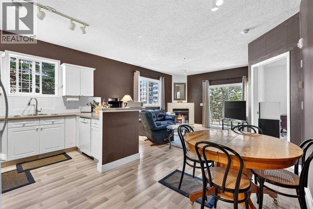 219, 126 14 Avenue SW — photo 16