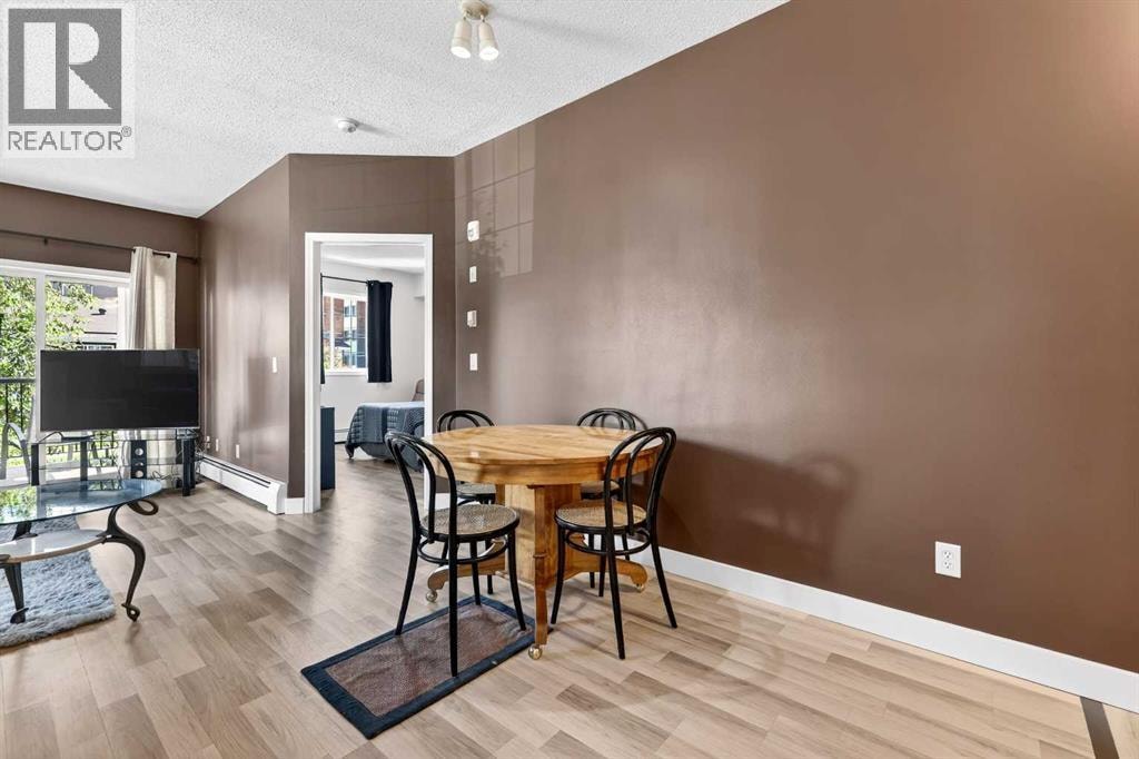 219, 126 14 Avenue SW — photo 14