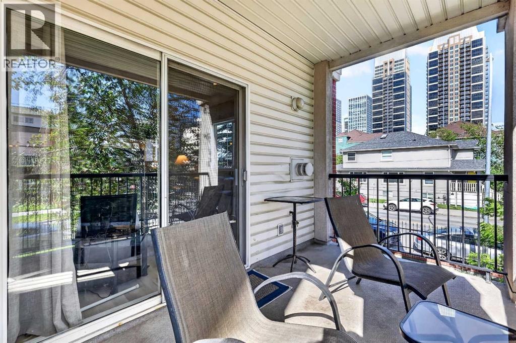 219, 126 14 Avenue SW — photo 29