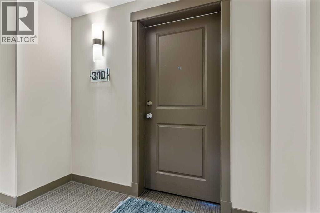 310, 16 Varsity Estates Circle NW — photo 28