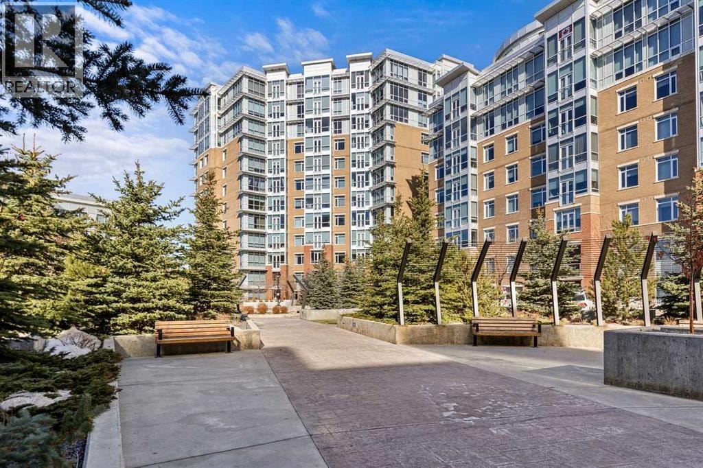 310, 16 Varsity Estates Circle NW — photo 41