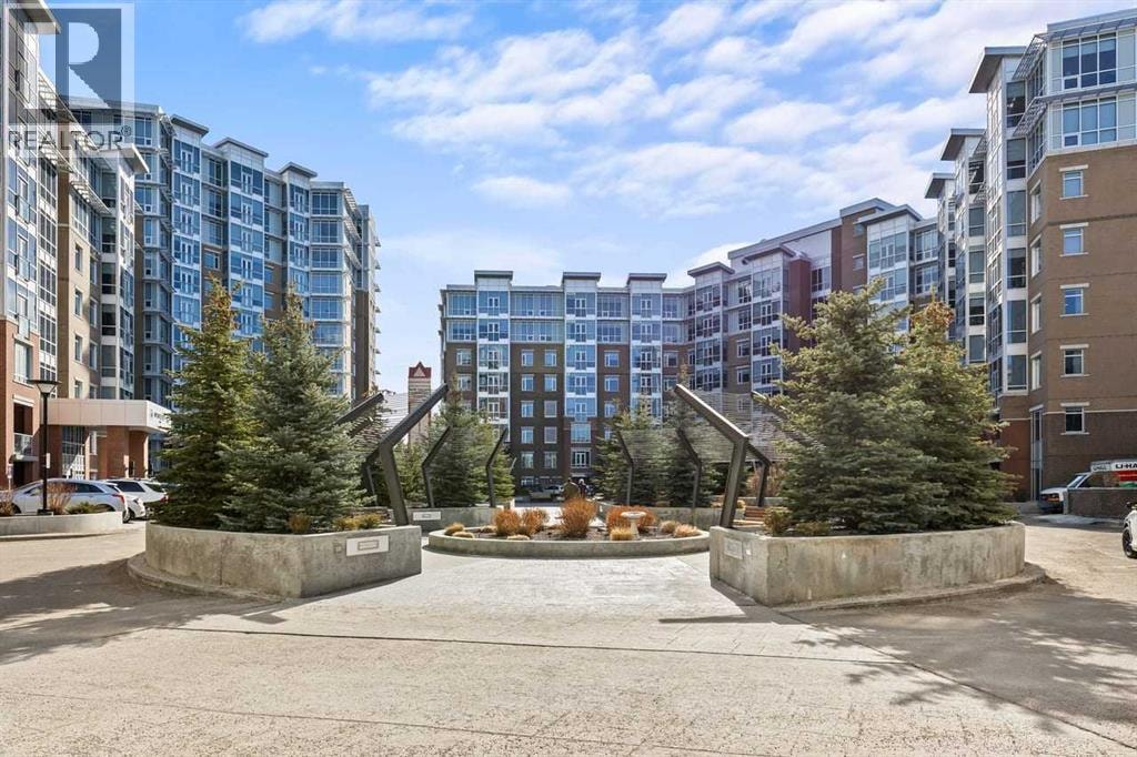 310, 16 Varsity Estates Circle NW — photo 42