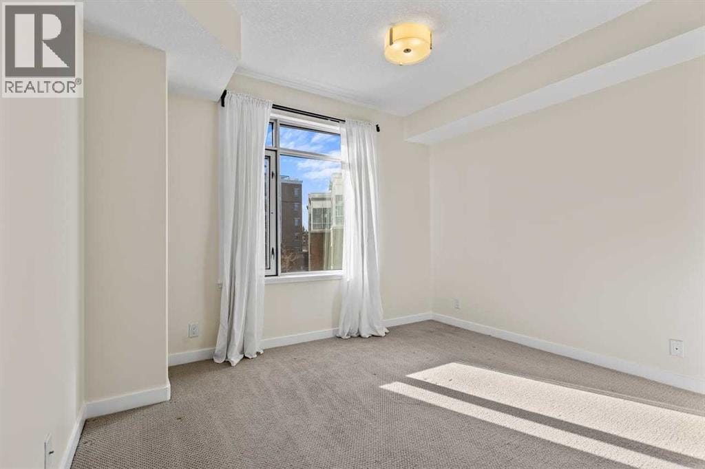 310, 16 Varsity Estates Circle NW — photo 10