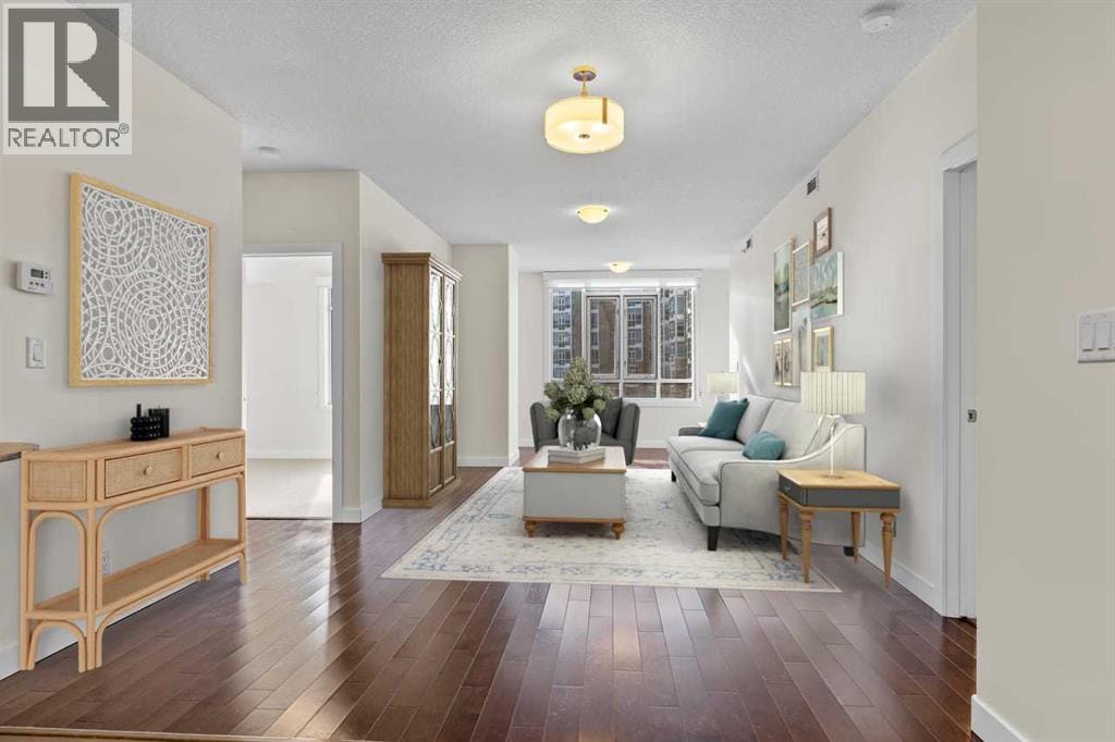 310, 16 Varsity Estates Circle NW — photo 2