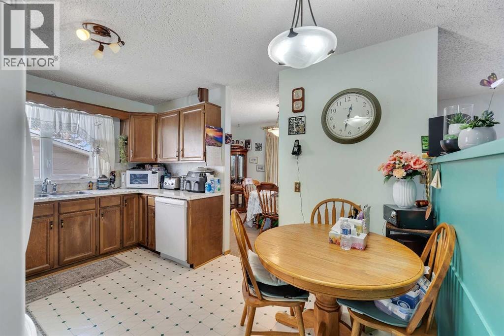 1003 Berkley Drive NW — photo 10
