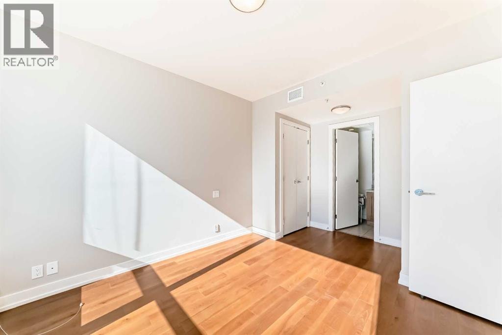 1126, 222 Riverfront Avenue SW — photo 20