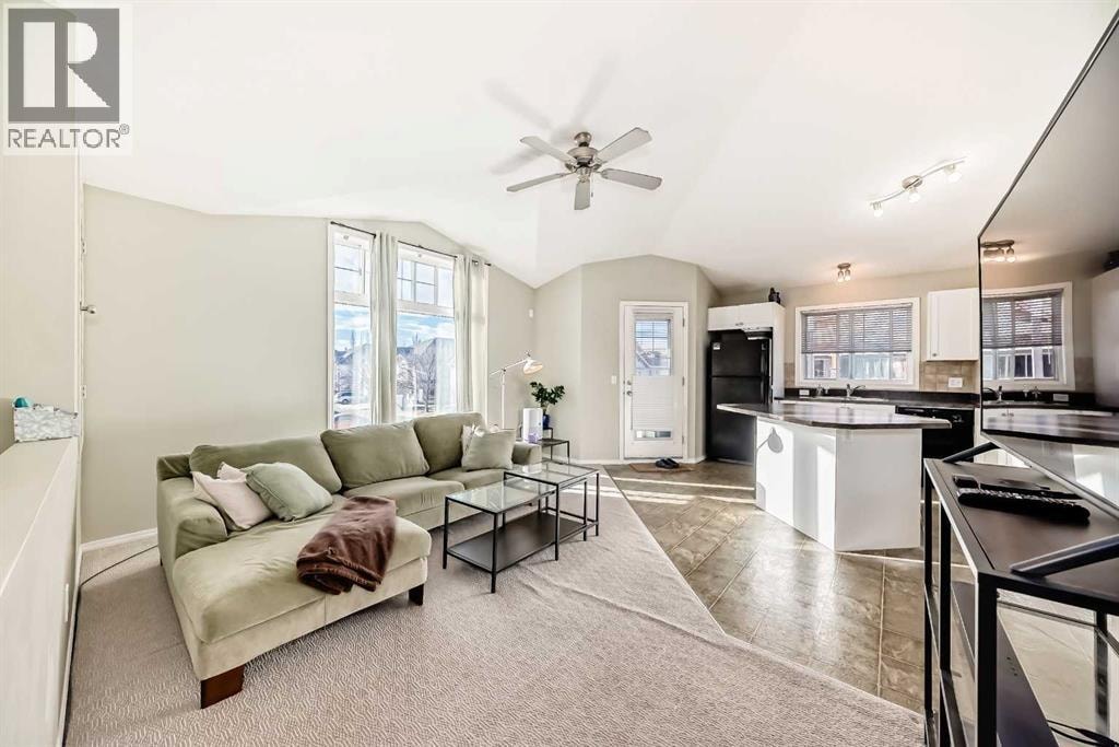 205, 20 Panatella Landing NW — photo 3