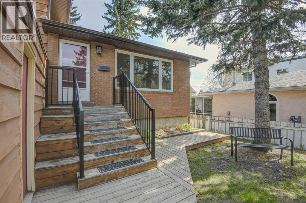 8116 33 Avenue NW — photo 41