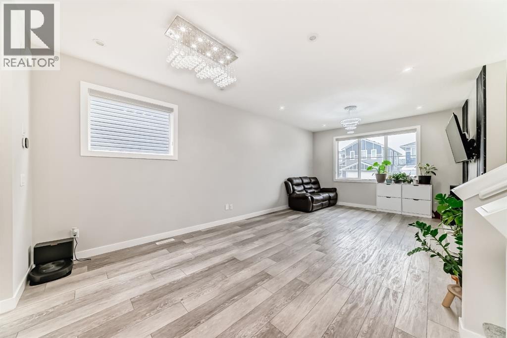226 chelsea Heath — photo 15
