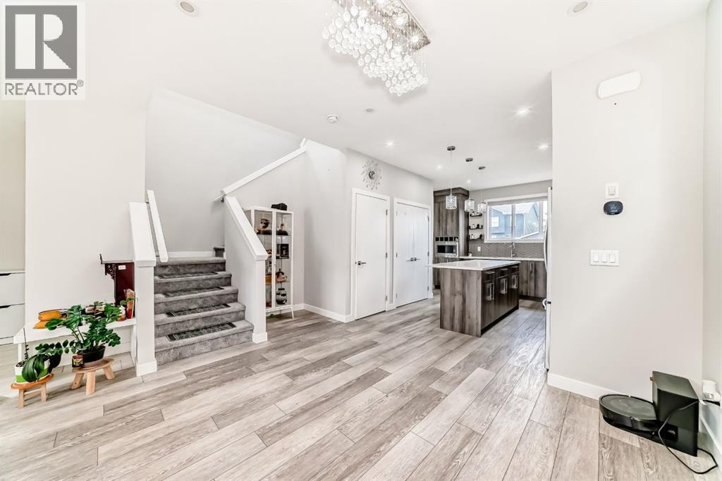 226 chelsea Heath — photo 17