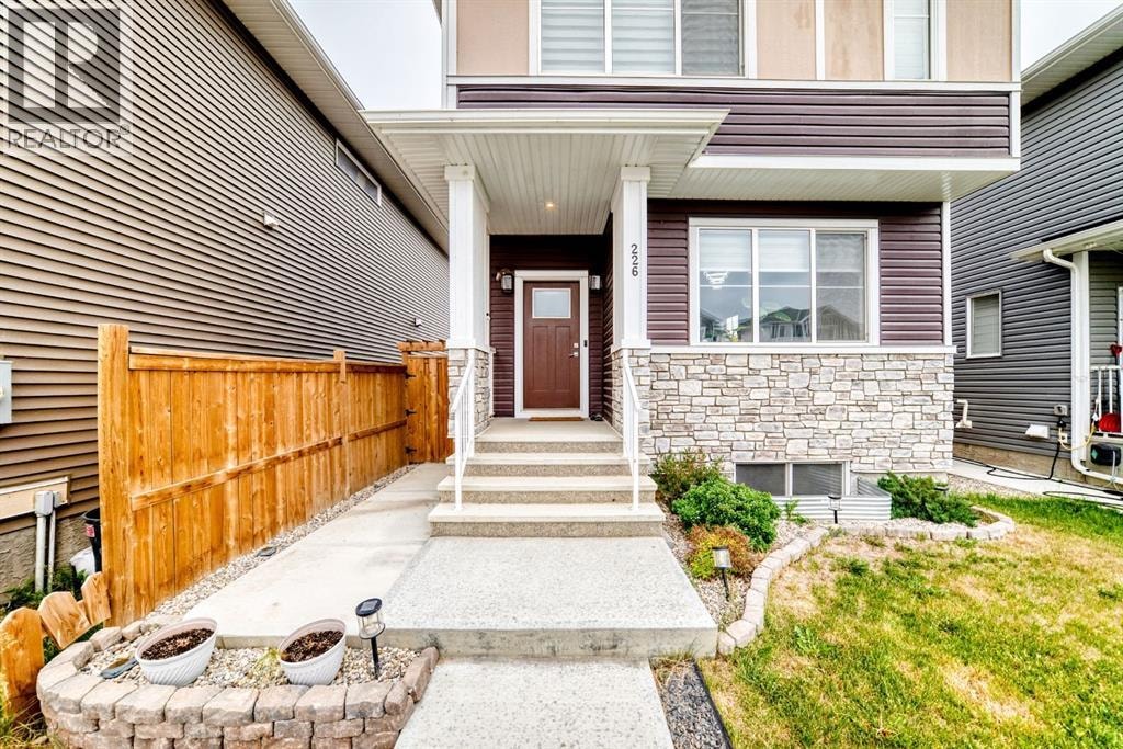 226 chelsea Heath — photo 4