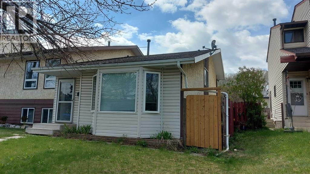 821 Whitemont Drive NE — photo 2