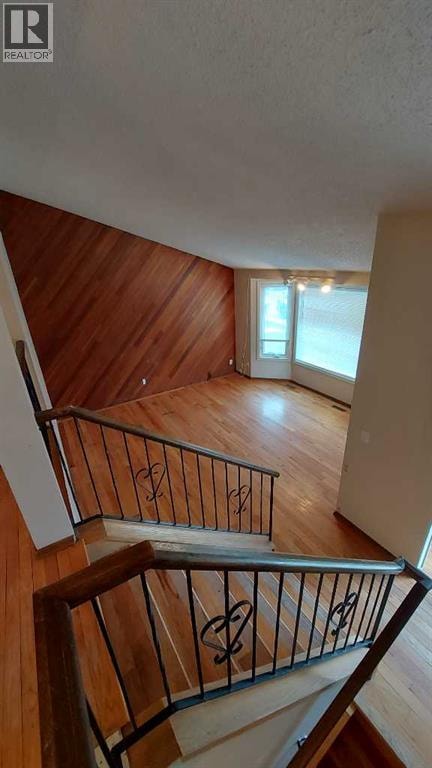 821 Whitemont Drive NE — photo 8