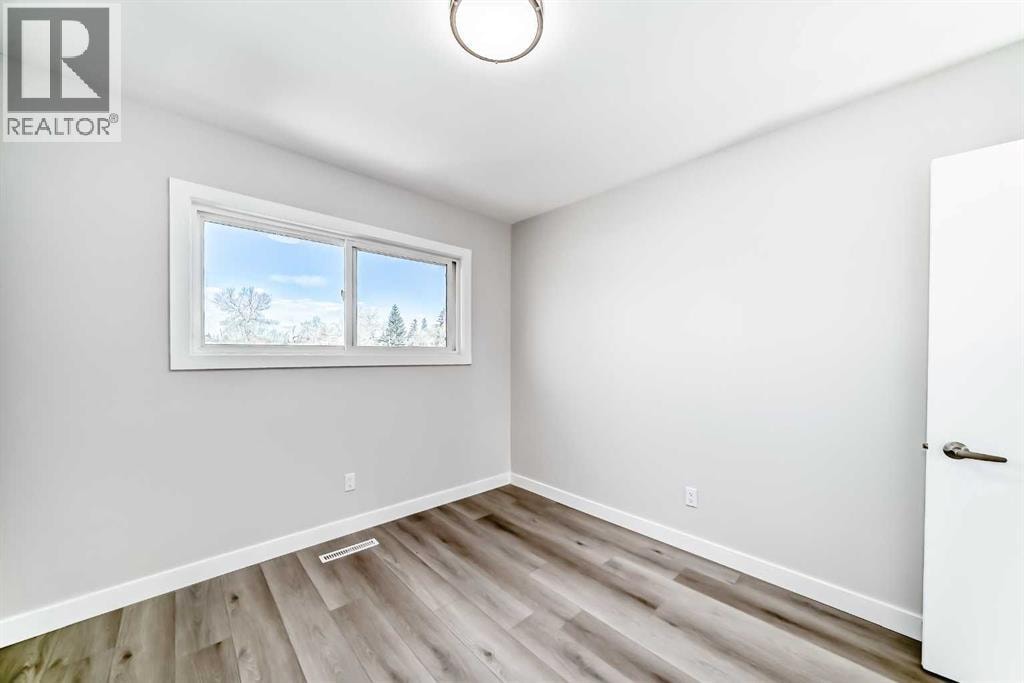 1508 45 Street SE — photo 20