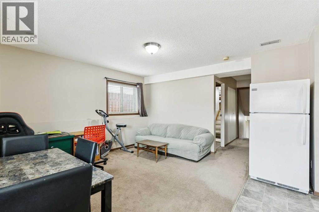 156 Falshire Close NE — photo 27