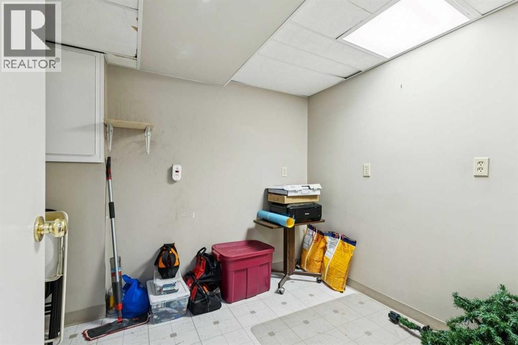 156 Falshire Close NE — photo 32