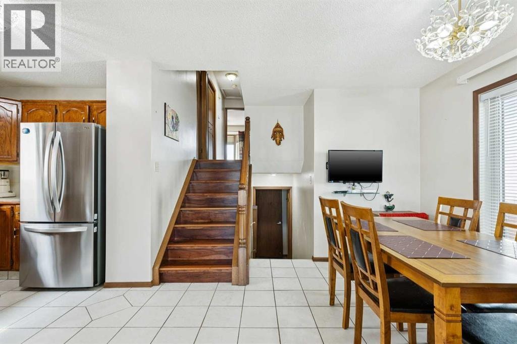 156 Falshire Close NE — photo 9