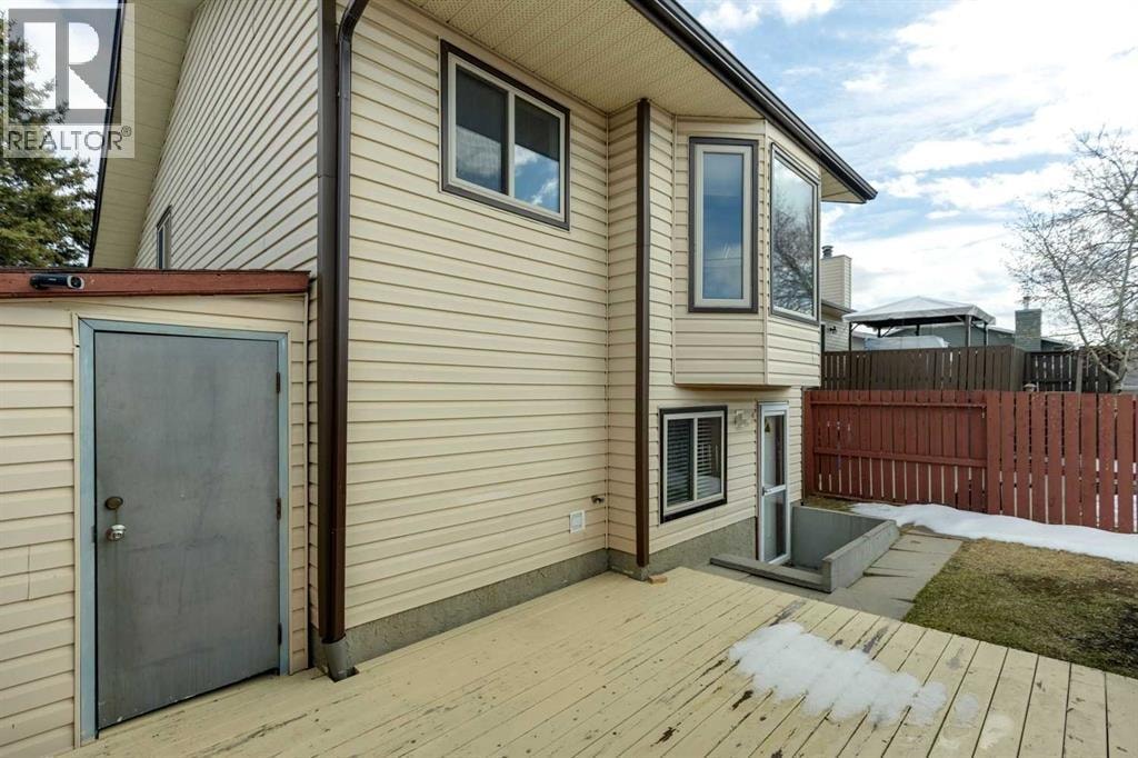 156 Falshire Close NE — photo 35