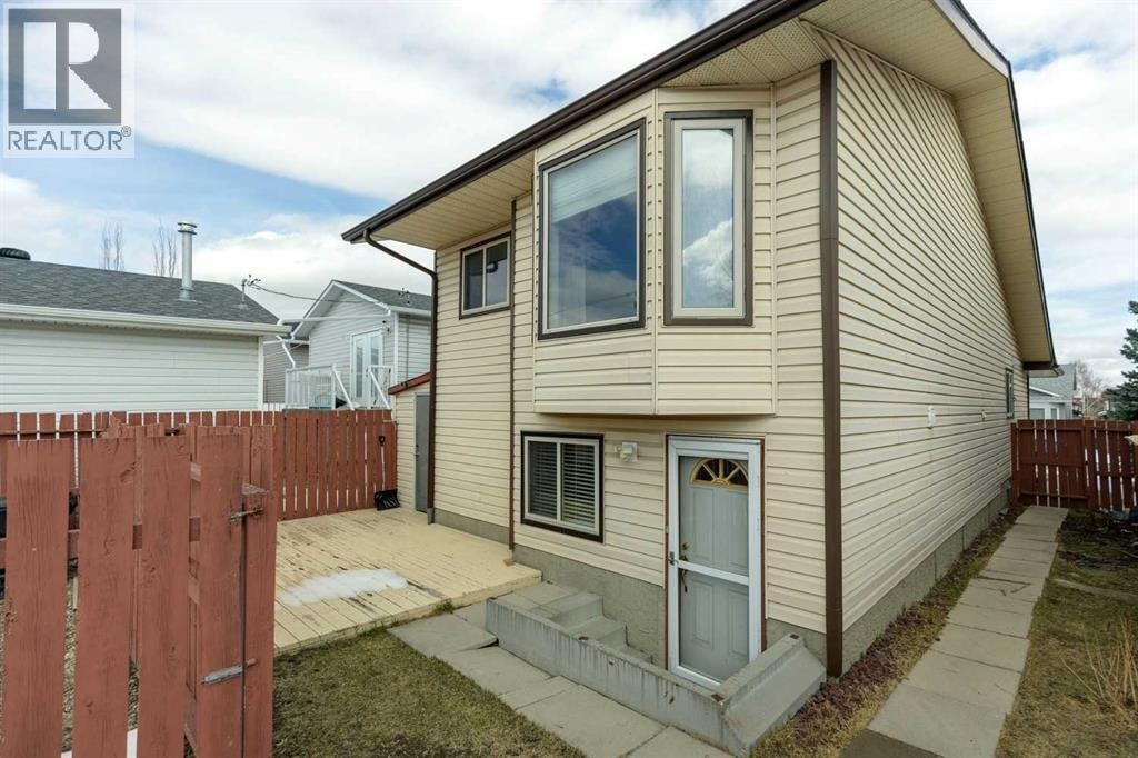 156 Falshire Close NE — photo 37