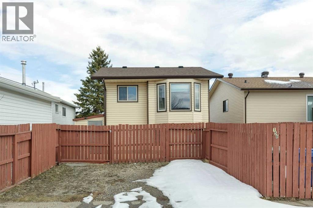 156 Falshire Close NE — photo 36