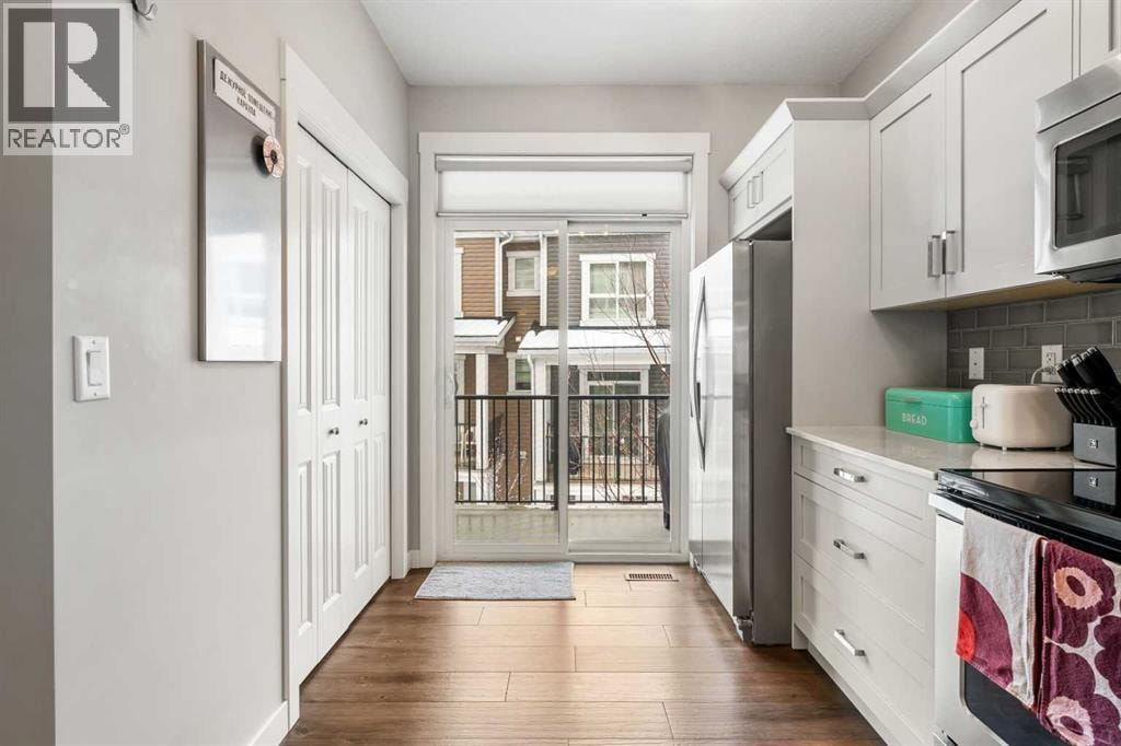 203, 355 Nolancrest Heights NW — photo 10