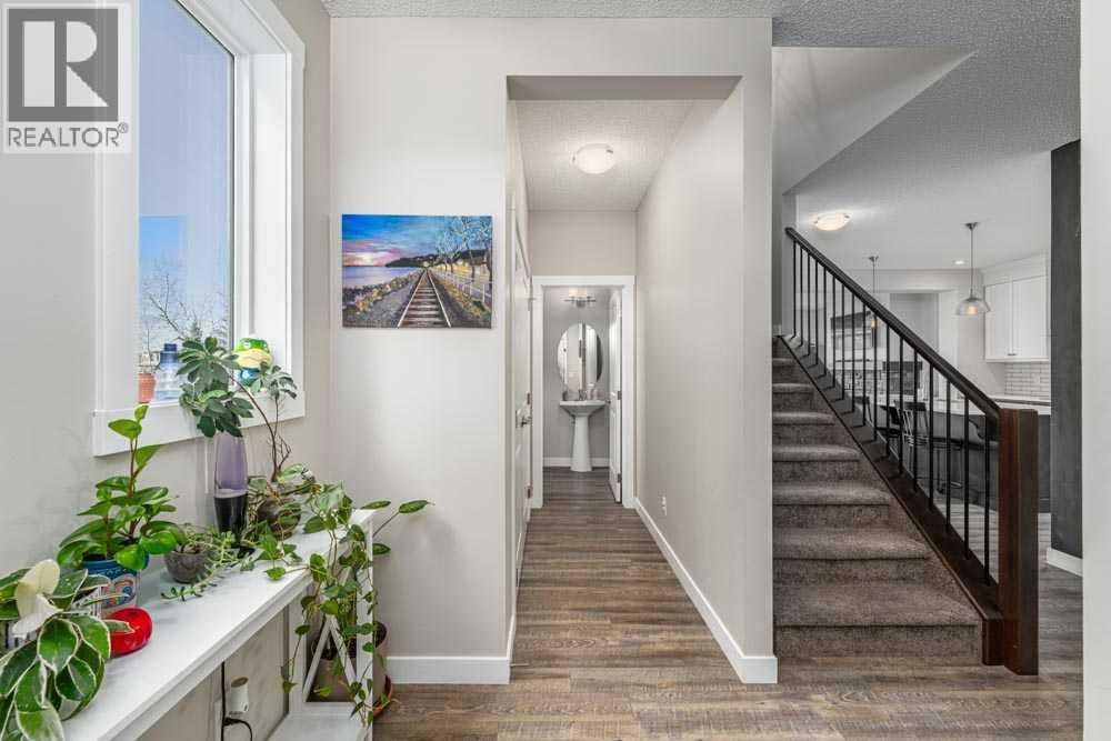 125 Sage Bluff Close NW — photo 4