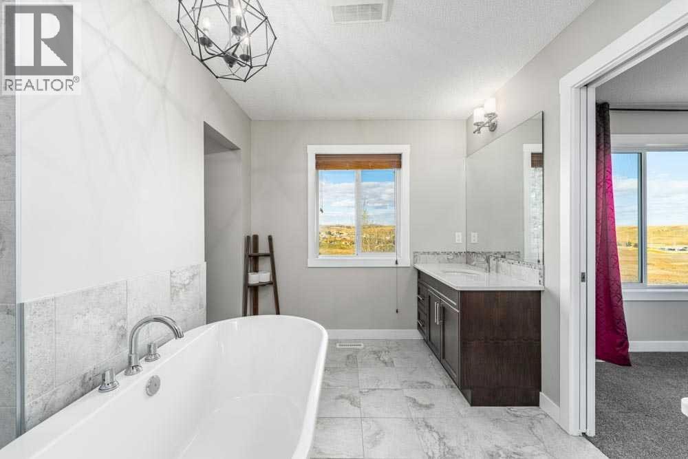 125 Sage Bluff Close NW — photo 36
