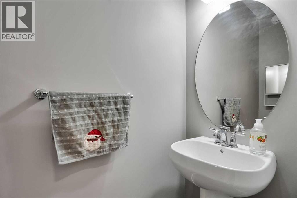 22 Sherwood Road NW — photo 8