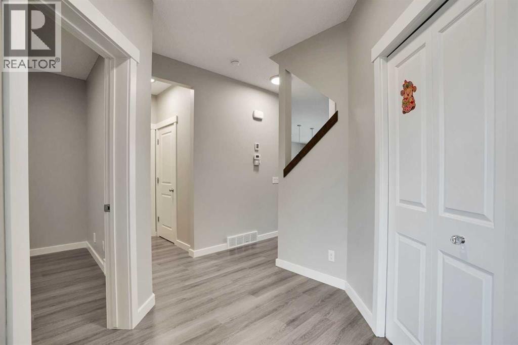22 Sherwood Road NW — photo 5
