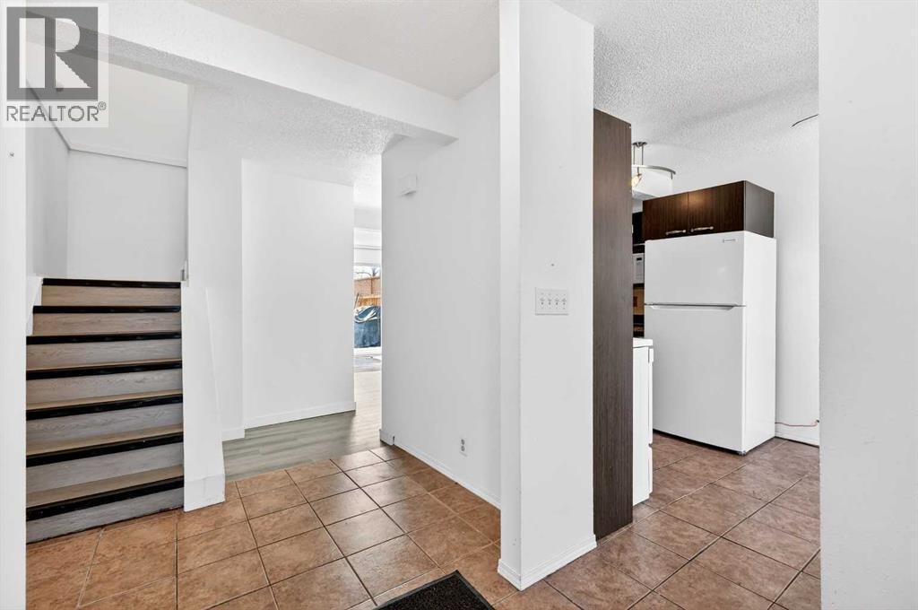 5615 1 Avenue SE — photo 4