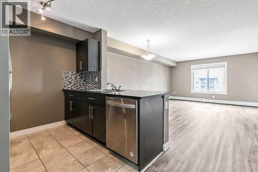 9410, 403 Mackenzie Way SW — photo 7