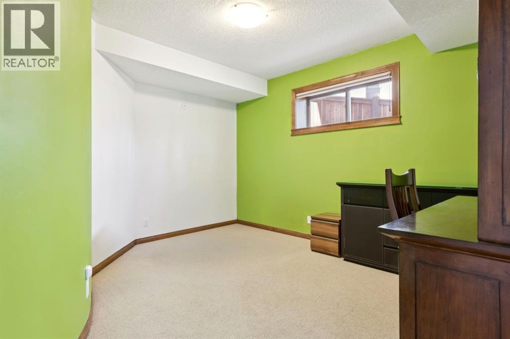 35 Tremblant Point SW — photo 31