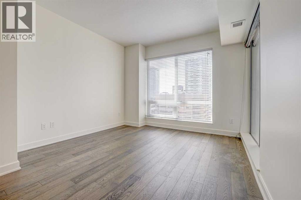 1609, 930 6 Avenue SW — photo 13