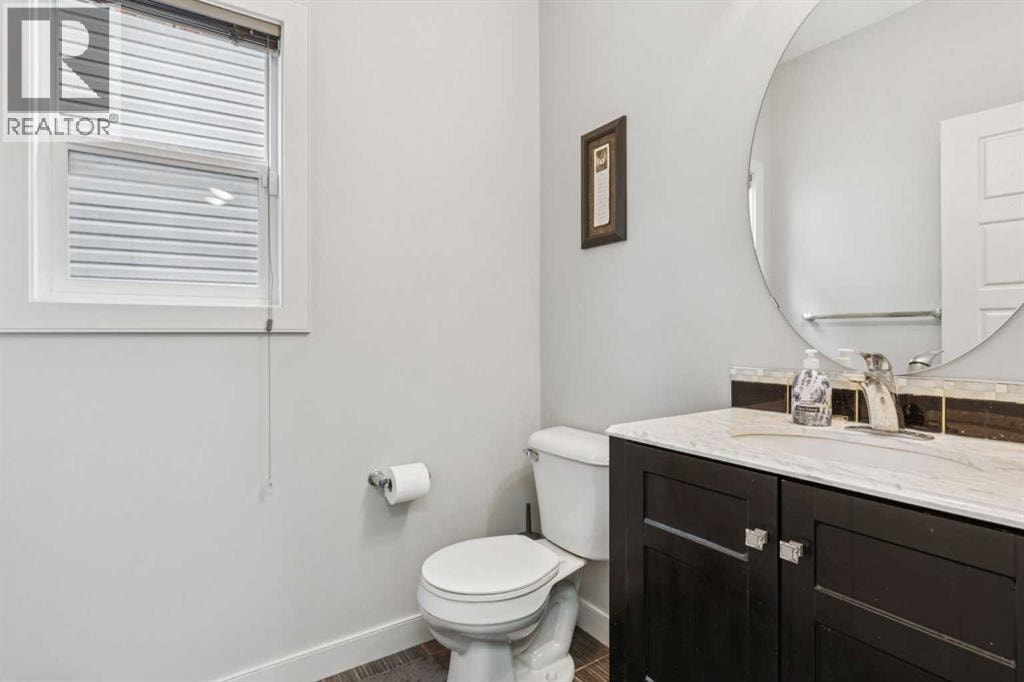 325 Evanspark Gardens NW — photo 10