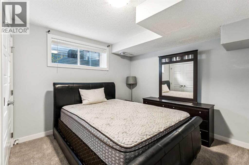 325 Evanspark Gardens NW — photo 25
