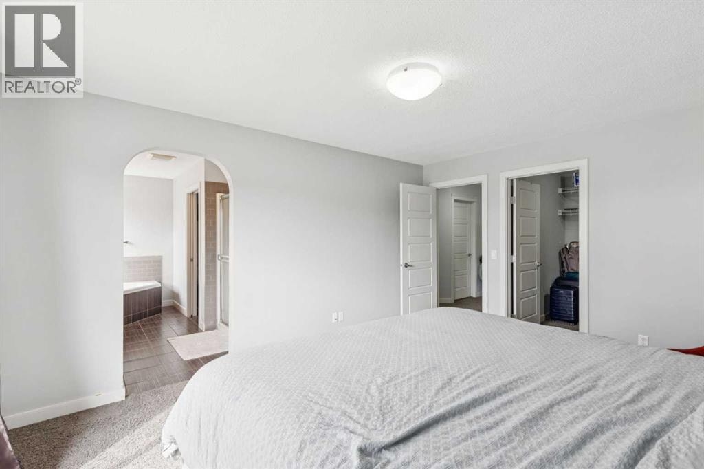 325 Evanspark Gardens NW — photo 14