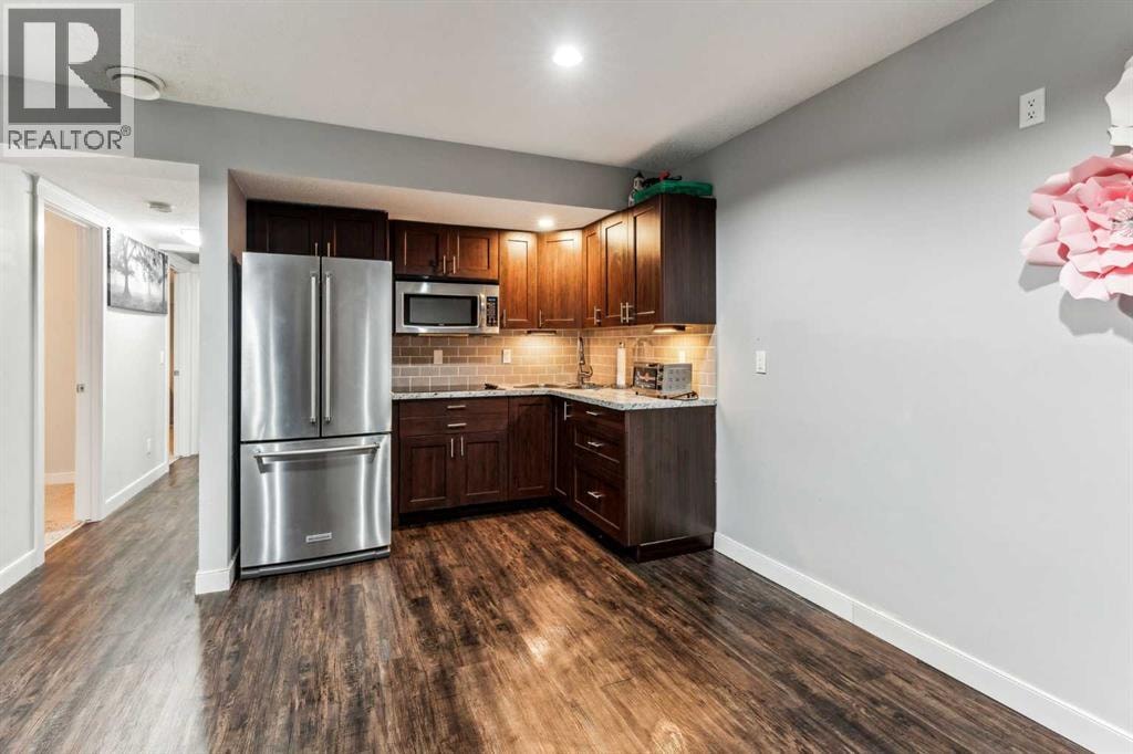 325 Evanspark Gardens NW — photo 21