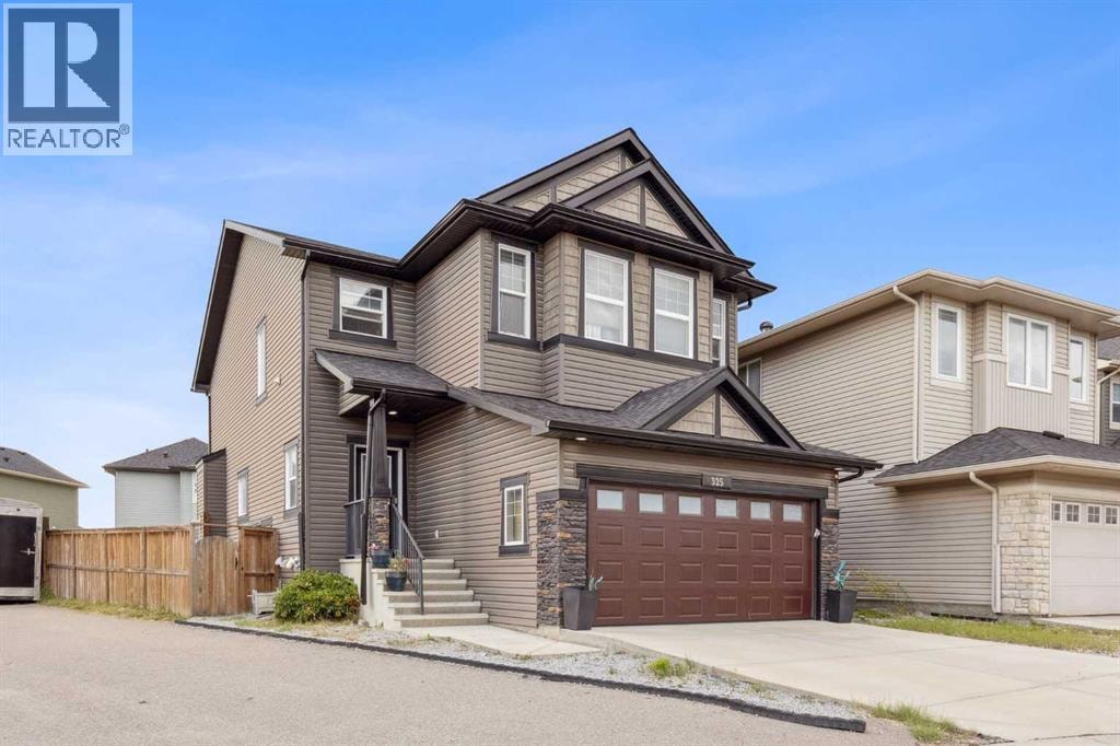 325 Evanspark Gardens NW