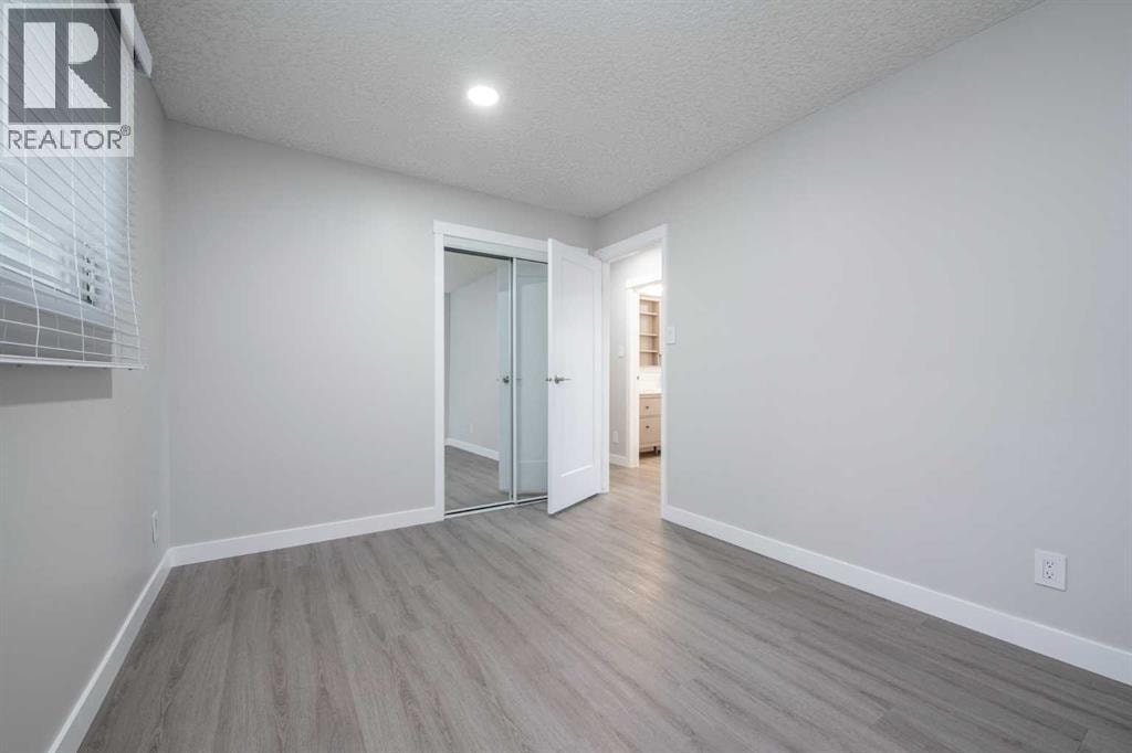 6036 4 Street NE — photo 16