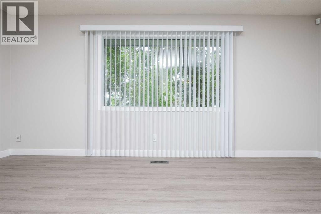 6036 4 Street NE — photo 11