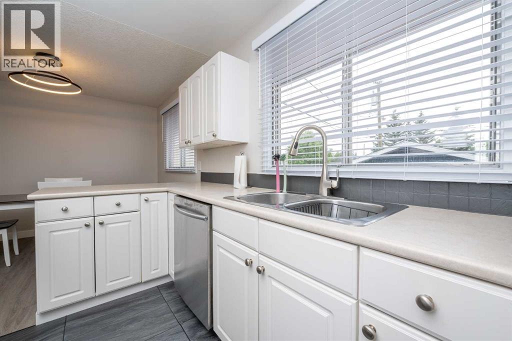 6036 4 Street NE — photo 19
