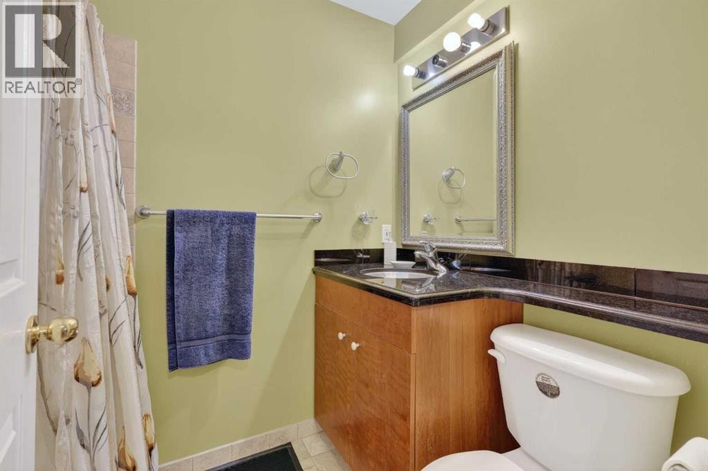 118 Invermere Drive Drive — photo 37