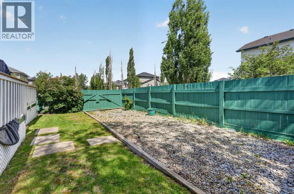 118 Invermere Drive Drive — photo 42
