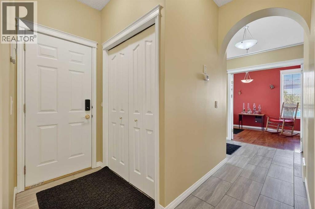 118 Invermere Drive Drive — photo 20
