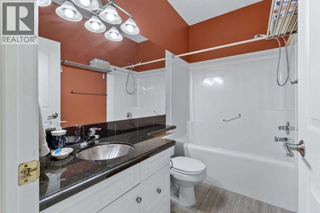 118 Invermere Drive Drive — photo 31