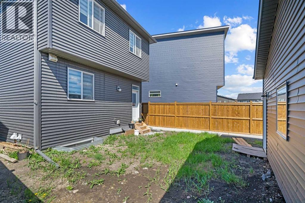 56 Belmont Green SW — photo 37