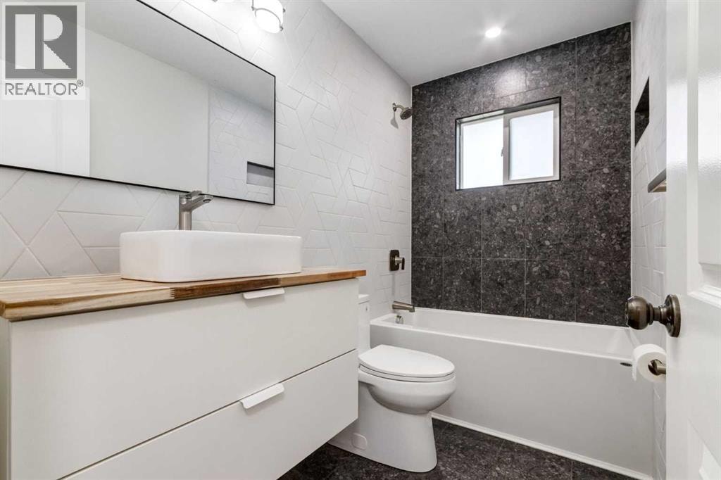 840 Raynard Crescent SE — photo 15