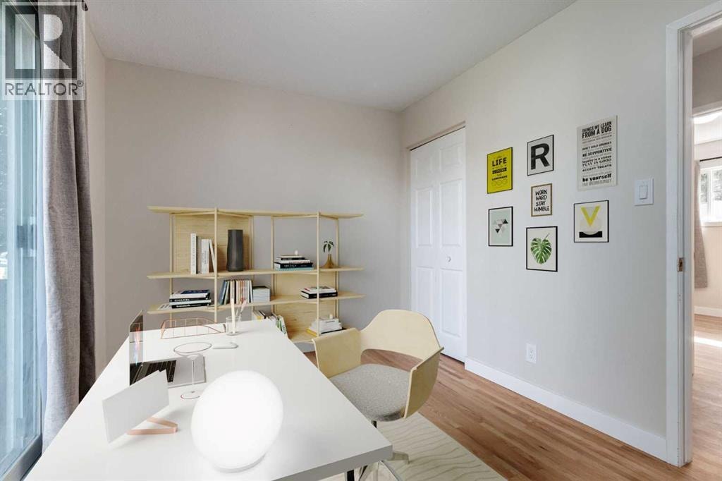840 Raynard Crescent SE — photo 11