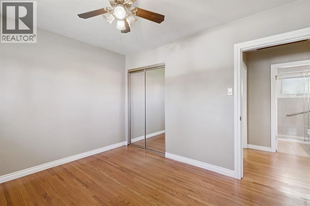 8028 5 Street SW — photo 12