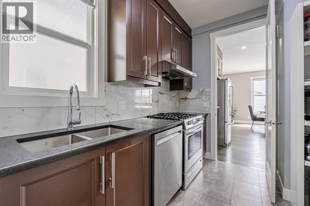 7 Waterford Heights — photo 10